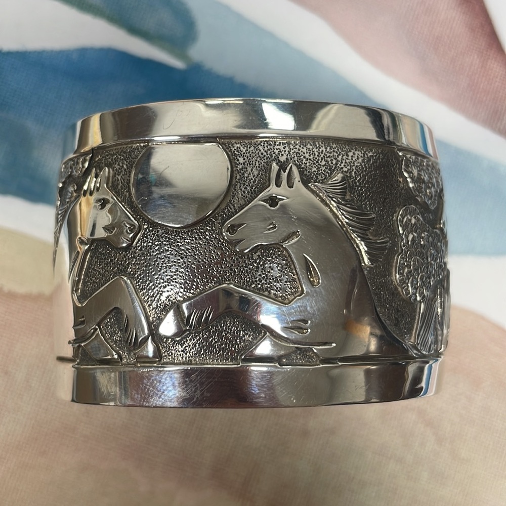 Navajo Floyd Becenti Native American Sterling Silver Overlay Horse Open Bracelet - Picture 3 of 9